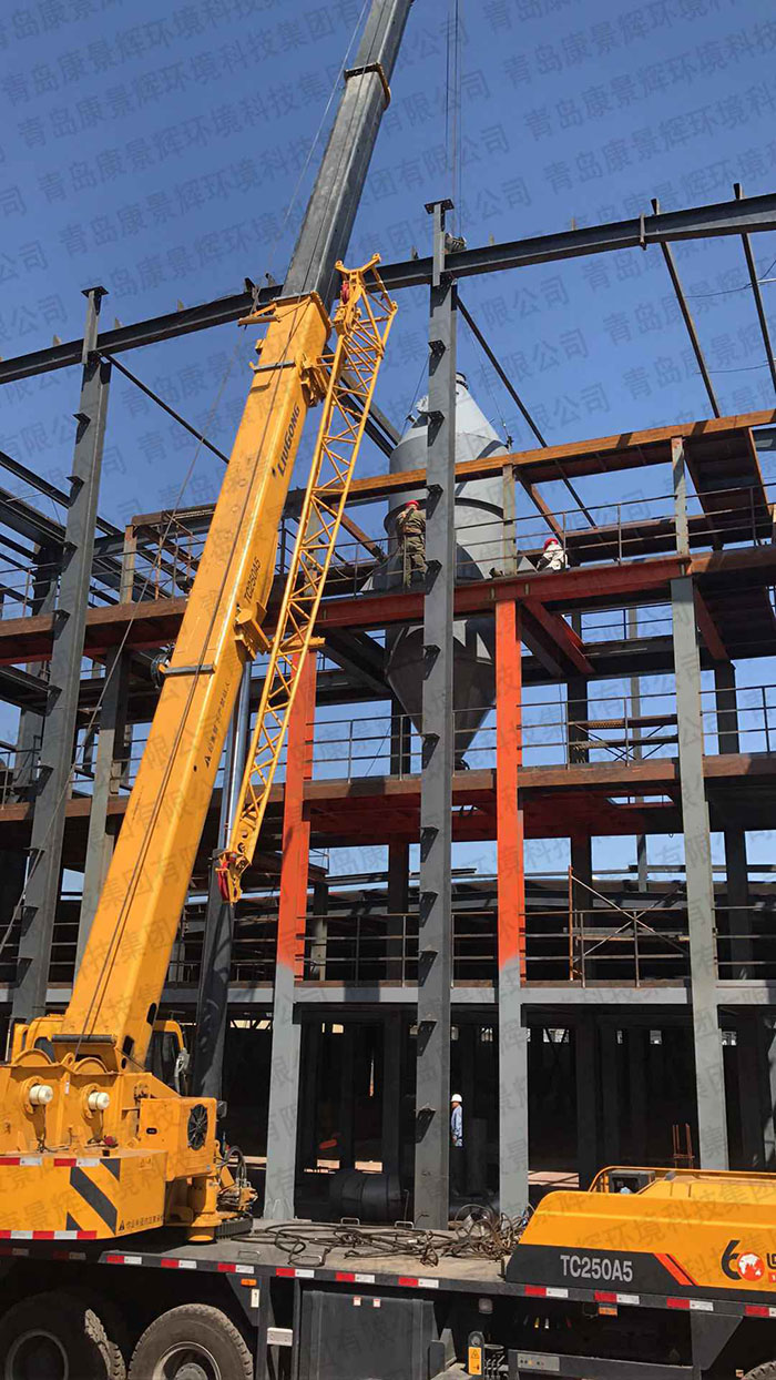 寧夏飼料添加劑三效蒸發器廢水處（chù）理（lǐ）項目工程安裝現場