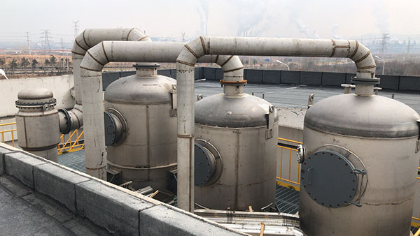 三效蒸（zhēng）發（fā）器項目（mù）安裝現場